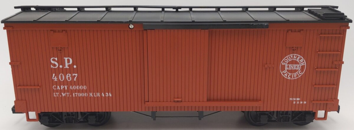 LGB 4067 G Scale Southern Pacific Boxcar #4067 EX/Box