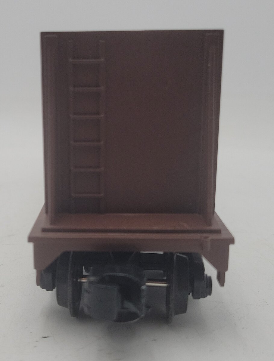Industrial Rail 7503 O Gauge ATSF Flatcar #92992 w/Bulkheads & Stakes EX/Box