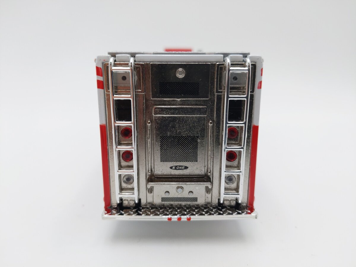 Corgi 52204 1:50 Washington DC E-One Rescue Fire Engine EX/Box