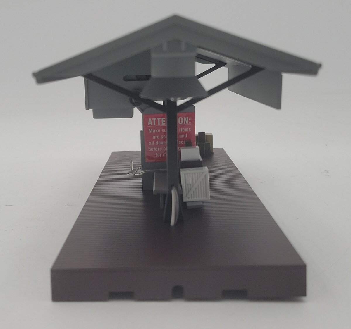 MTH 30-9111 O Gauge Operating Freight Middletown Station LN/Box