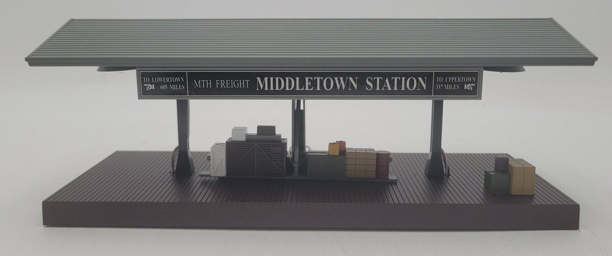 MTH 30-9111 O Gauge Operating Freight Middletown Station LN/Box