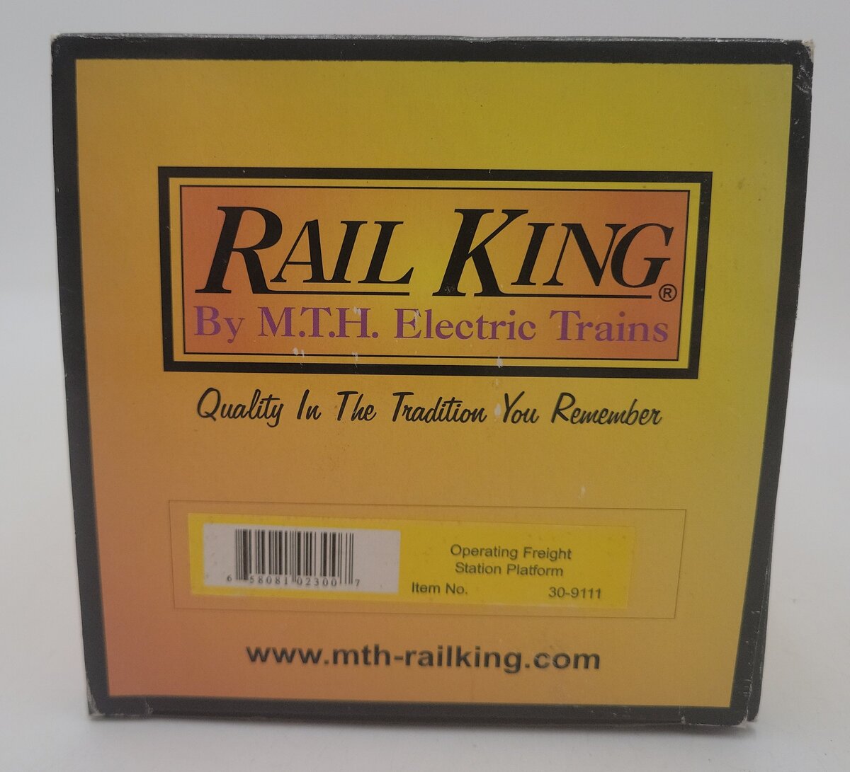 MTH 30-9111 O Gauge Operating Freight Middletown Station LN/Box