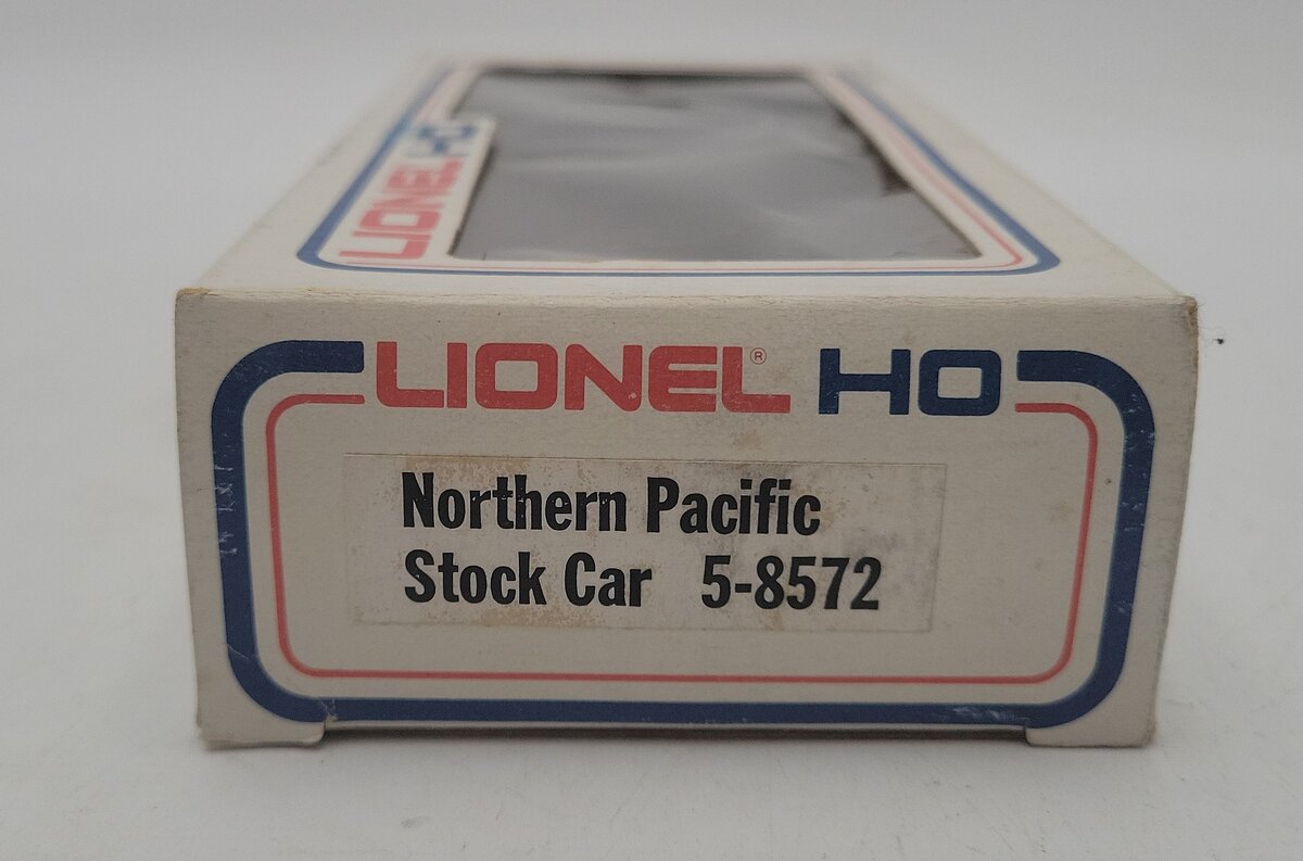 Lionel 5-8572 HO Northern Pacific Pig Palace Stock Car #78572 EX/Box