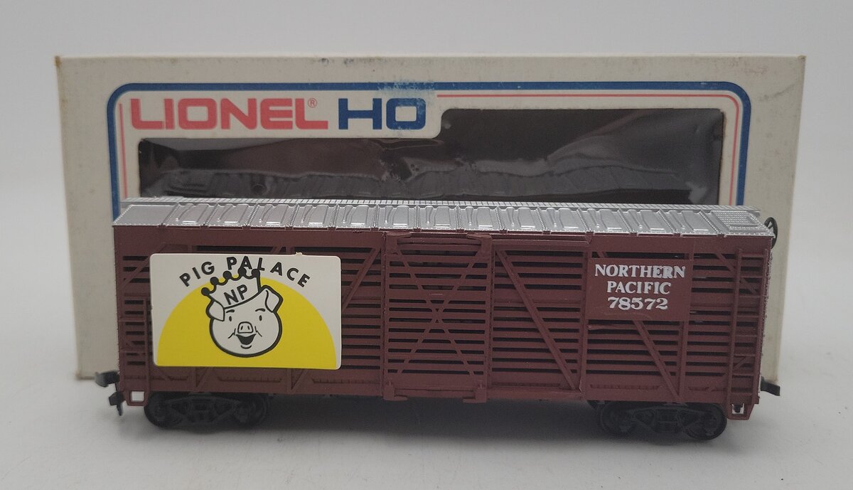 Lionel 5-8572 HO Northern Pacific Pig Palace Stock Car #78572 EX/Box