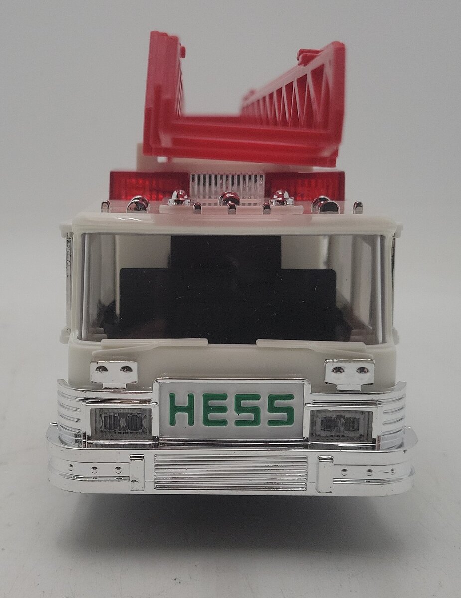 Hess 1989 Toy Fire Truck W/Dual Sound Siren EX/Box