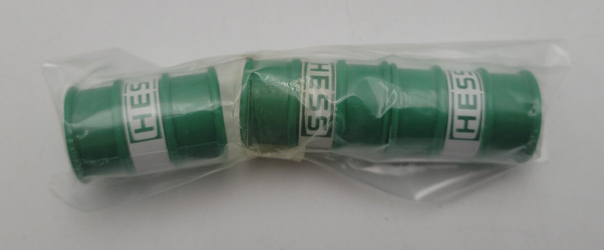 Hess 1987 Toy Truck Bank w/ Barrels EX/Box