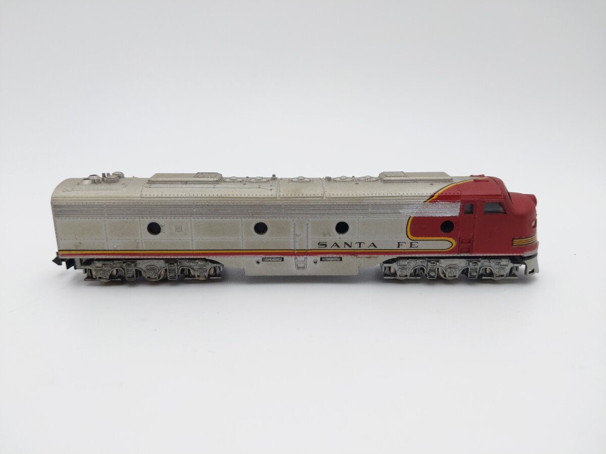 Atlas 2101 N Scale ATSF E8 A Diesel Locomotive EX/Box