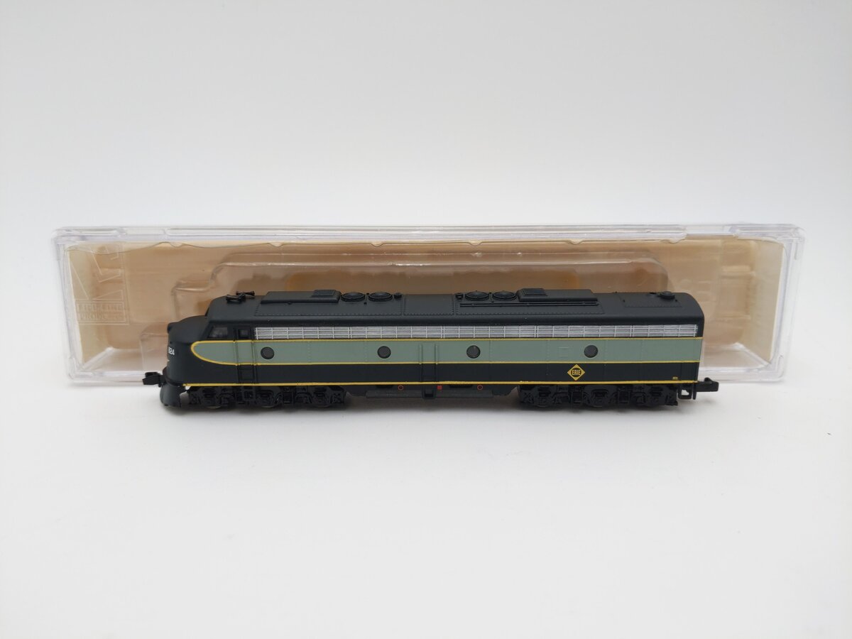 Life Like 7186 Erie E8 Diesel Locomotive #824 EX/Box
