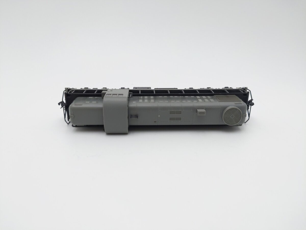Kato 176-4300 N Scale Undecorated Alco RSC-2 Diesel Locomotive EX/Box