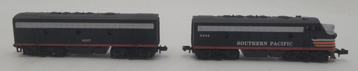 Bachmann N Scale Southern Pacific F7 A/B Diesel Locomotive Set #6444, #8297 EX/Box