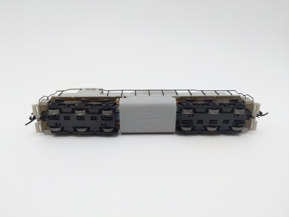 Atlas 49410 N Scale Undecorated SD-35 Diesel Locomotive w/o Nose Light EX/Box