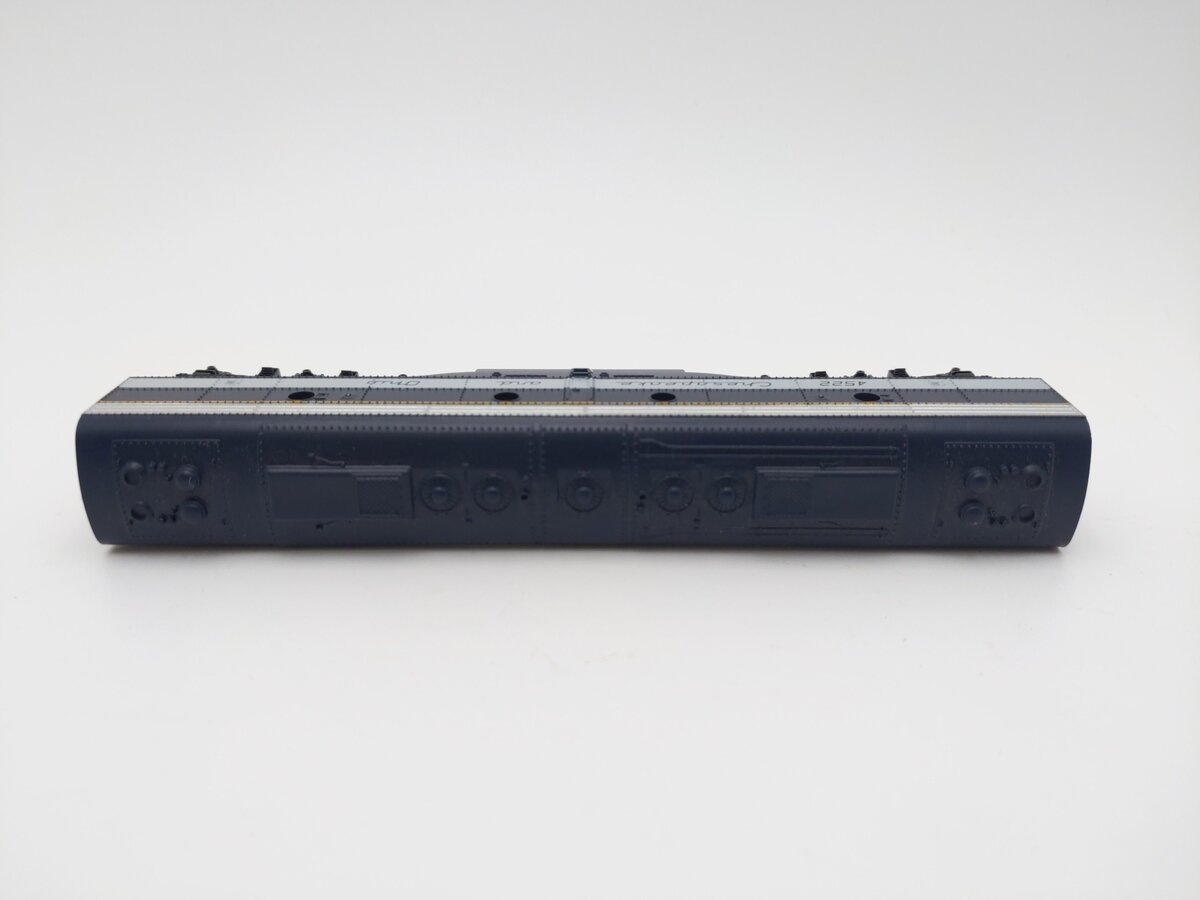Con-Cor 223-2770 N Scale Chesapeake & Ohio EMD E8 Dummy B Unit #4522 EX/Box