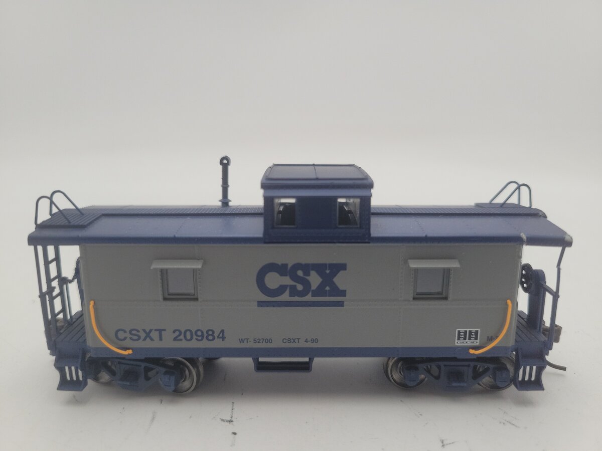Atlas 20003677 HO CSX Cupola Caboose #20984 EX
