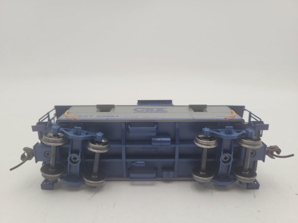 Atlas 20003677 HO CSX Cupola Caboose #20984 EX