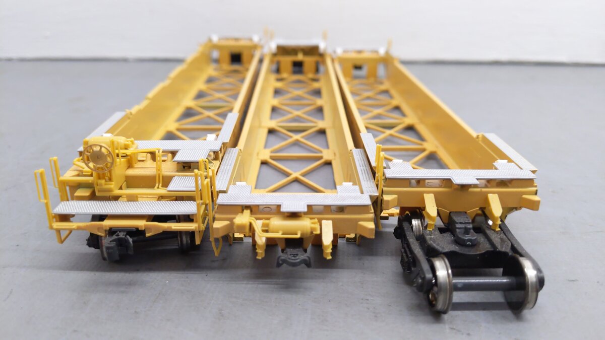 Kato 30-9051 HO Scale TTX Maxi-IV Double Stack 3 Unit Well Car Set #724792 EX/Box