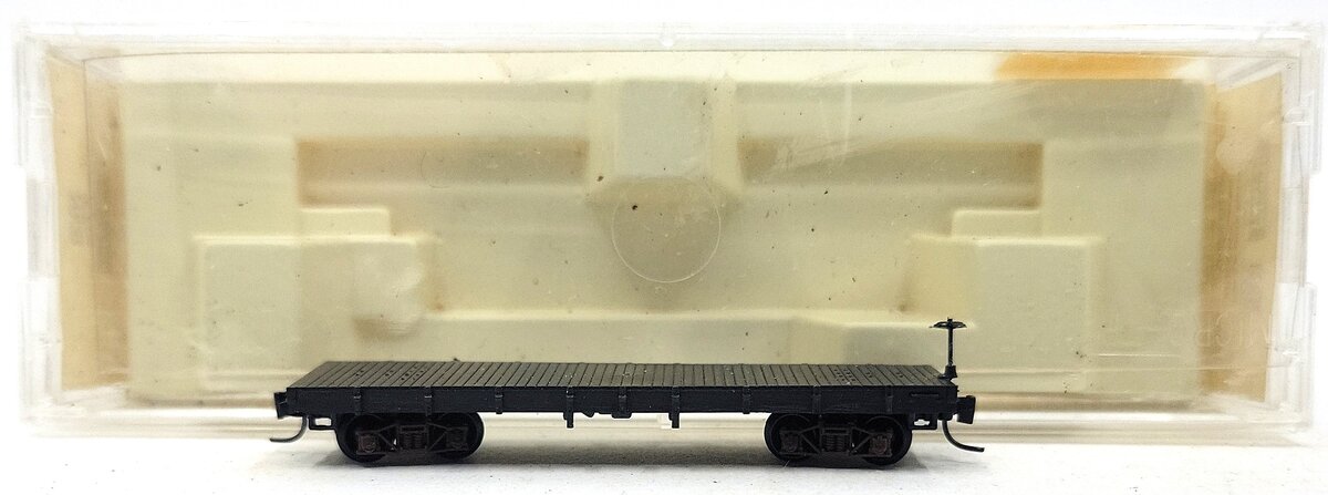 Micro-Trains 15400 Nn3 Scale Undecorated Flat Car w/out Stakes LN/Box