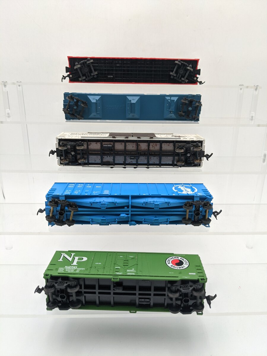 Athearn, Accurail, Bachman & Other HO Scale Assorted Freight Cars [5] EX