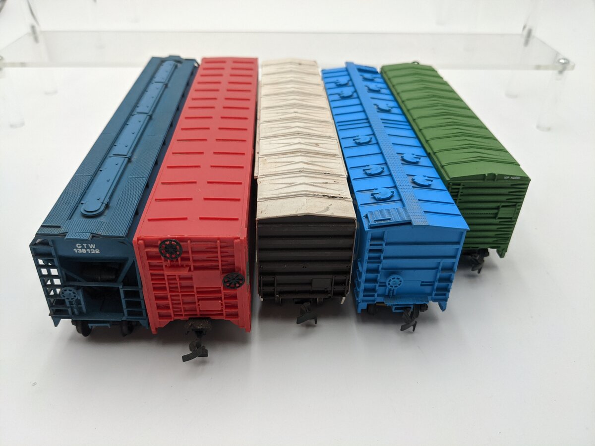 Athearn, Accurail, Bachman & Other HO Scale Assorted Freight Cars [5] EX