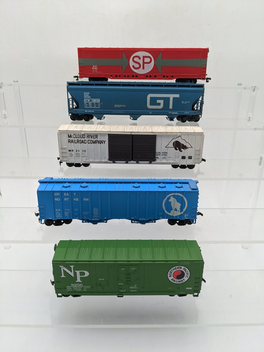 Athearn, Accurail, Bachman & Other HO Scale Assorted Freight Cars [5] EX