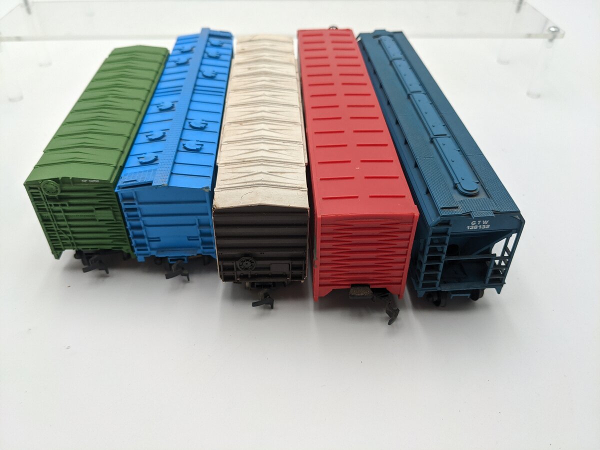 Athearn, Accurail, Bachman & Other HO Scale Assorted Freight Cars [5] EX