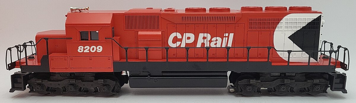 Lionel 6-18209 O Gauge Canadian Pacific SD40 Dummy Diesel Locomotive #8209 EX/Box