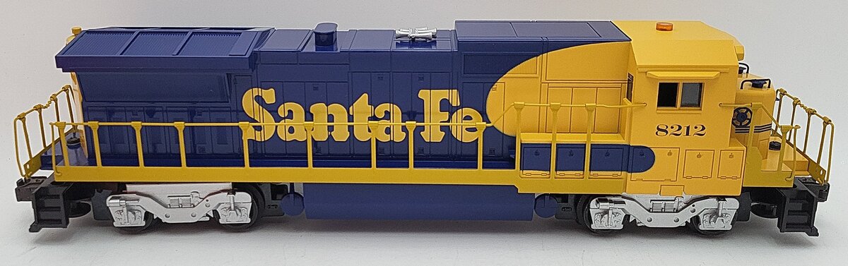 Lionel 6-18212 O Santa Fe Dash 8 40-B Non-Powered Diesel Locomotive #8212 LN/Box