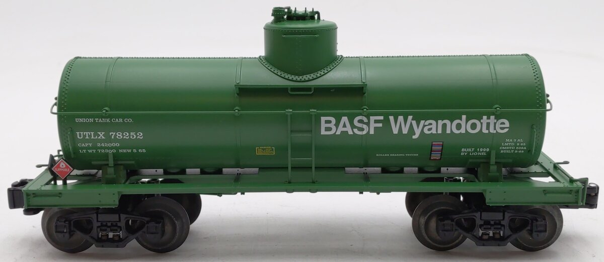 Lionel 6-19614 O Gauge BASF 8,000 Gallon Tank Car #78252 EX/Box