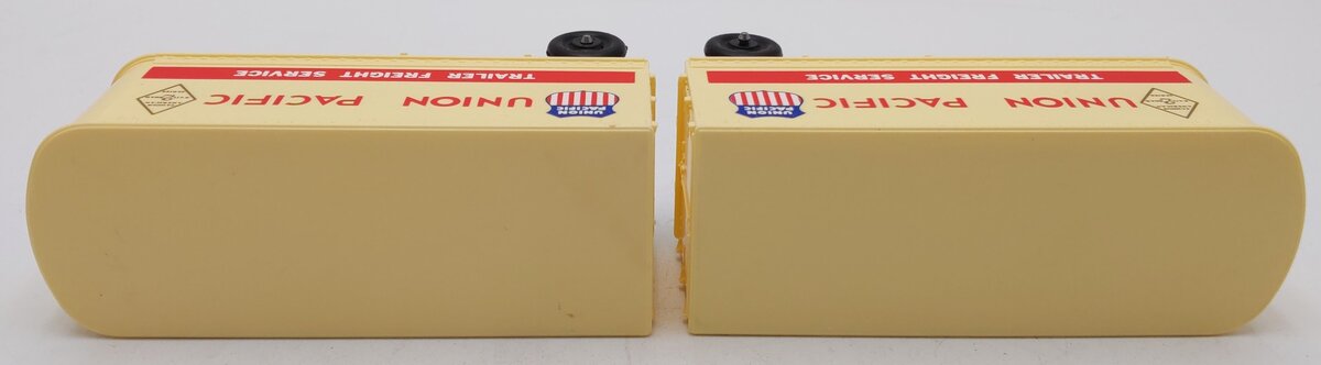 Lionel 6-9383 O Gauge Union Pacific FAR Piggyback Flatcar w/ Trailers EX/Box