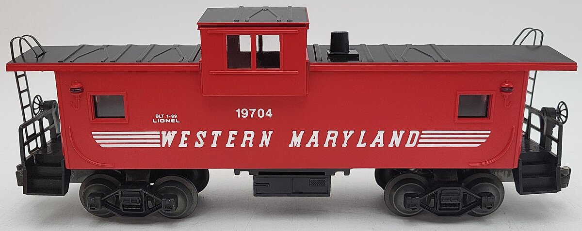 Lionel 6-19704 O Gauge Western Maryland Extended Vision Caboose w/Smoke EX/Box