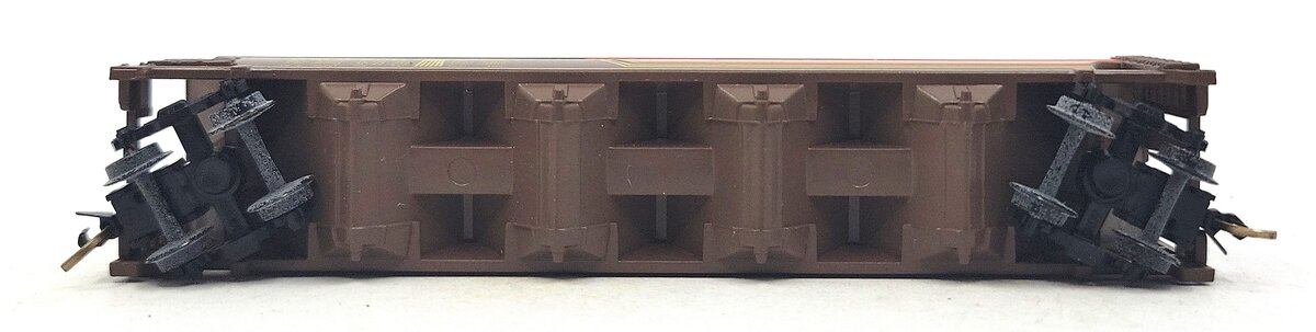 Model Power 3491 N Saskatchewan Grain Car Corp. 4-Bay Centerflow Hopper #397321 EX/Box