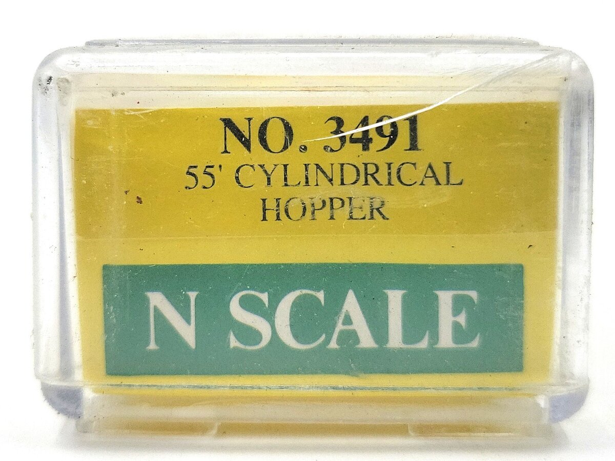Model Power 3491 N Saskatchewan Grain Car Corp. 4-Bay Centerflow Hopper #397321 EX/Box