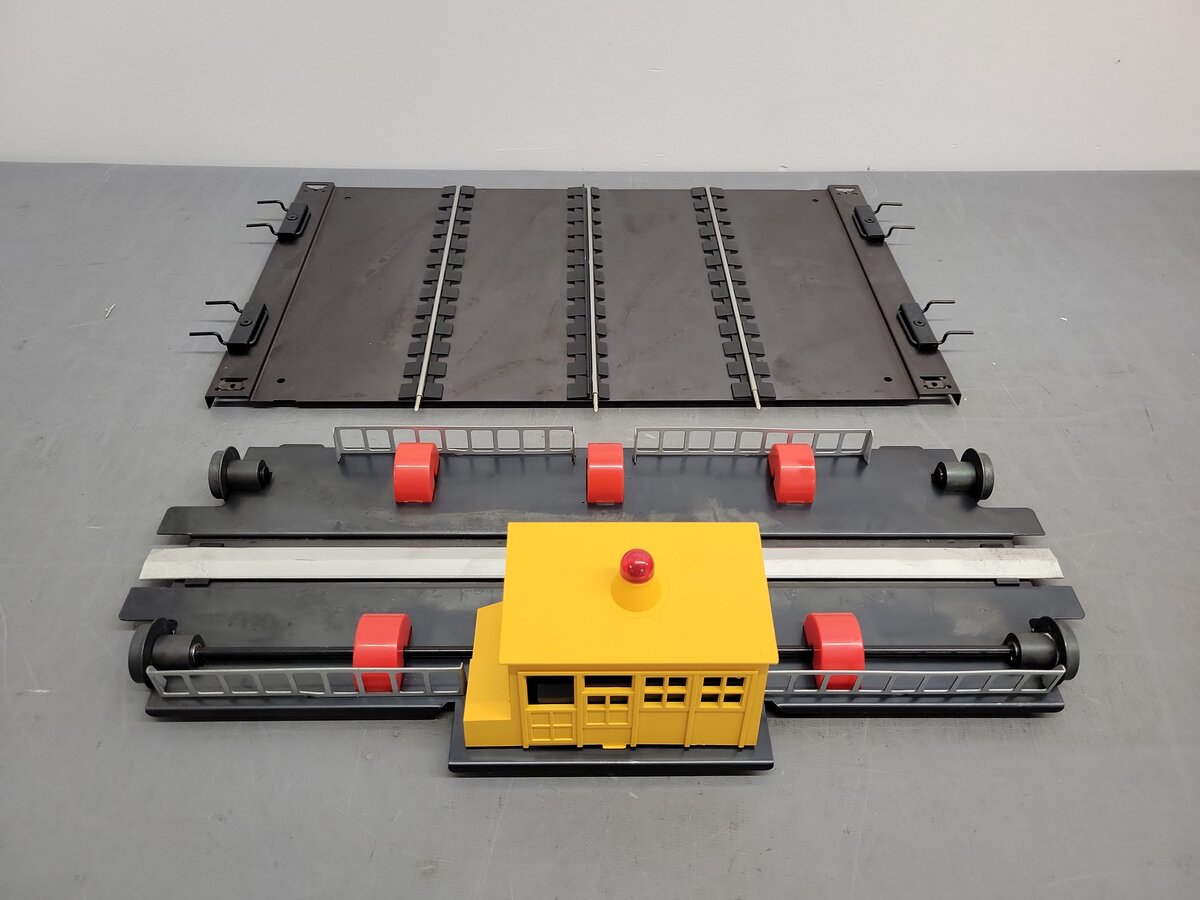 Lionel 6-14113 O Gauge Engine Transfer Table EX/Box