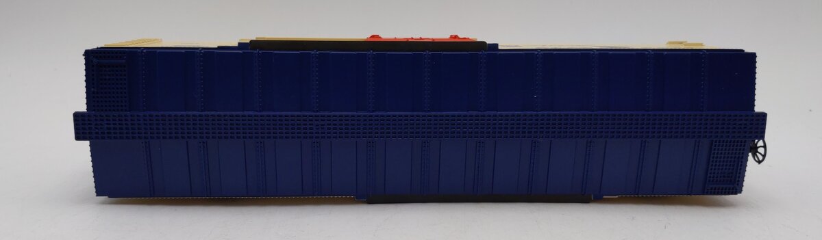 Lionel 6-19991 O Gauge LRRC 2000 Gold Member Box Car #9700 NIB