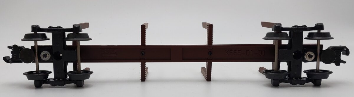 K-Line K663-8018 O Gauge Diecast Skeleon Log Car w/Logs & Stakes #54 LN/Box
