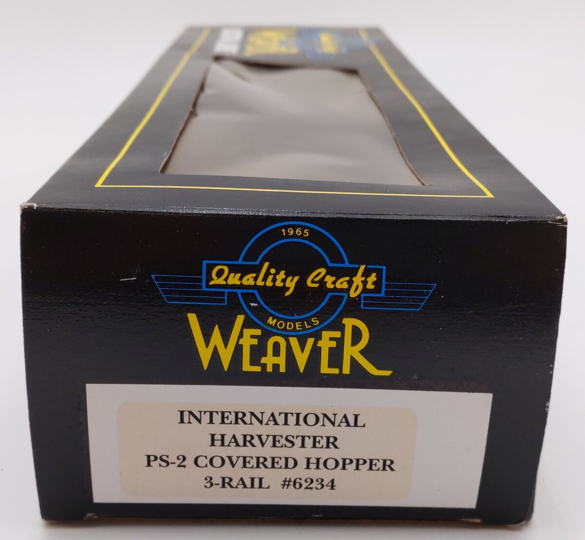 Weaver 6234 O Gauge International Harvester PS-2 Covered Hopper Car (3-Rail) VG/Box