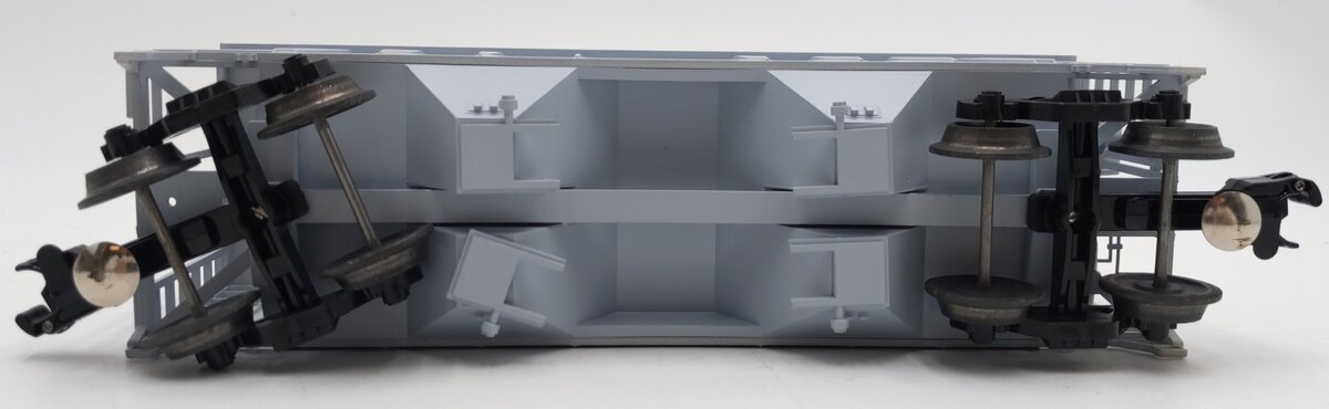 Weaver 818 O Gauge Central New Jersey Lines Covered Hopper #818 (3 Rail) LN/Box