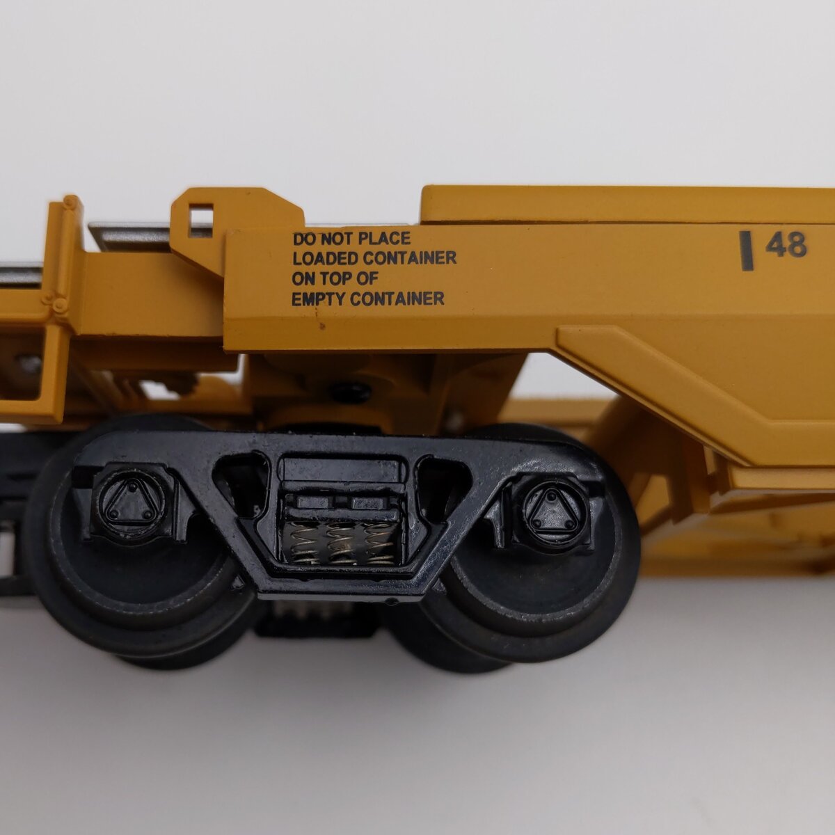 MTH 20-95007 O Gauge Union Pacific Husky Stack Car w/ Containers #2520028 EX/Box
