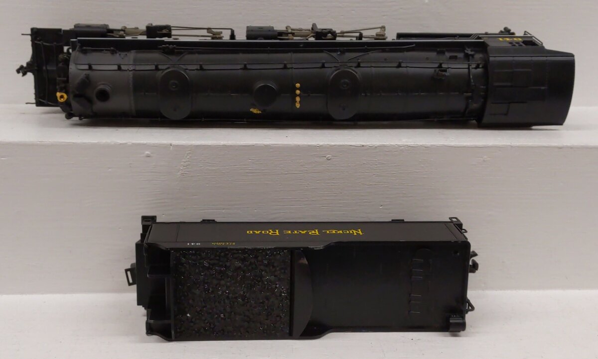 Lionel 6-28076 P O Nickel Plate Road 2-6-6-2 Steam Locomotive & Tender #941 EX/Box
