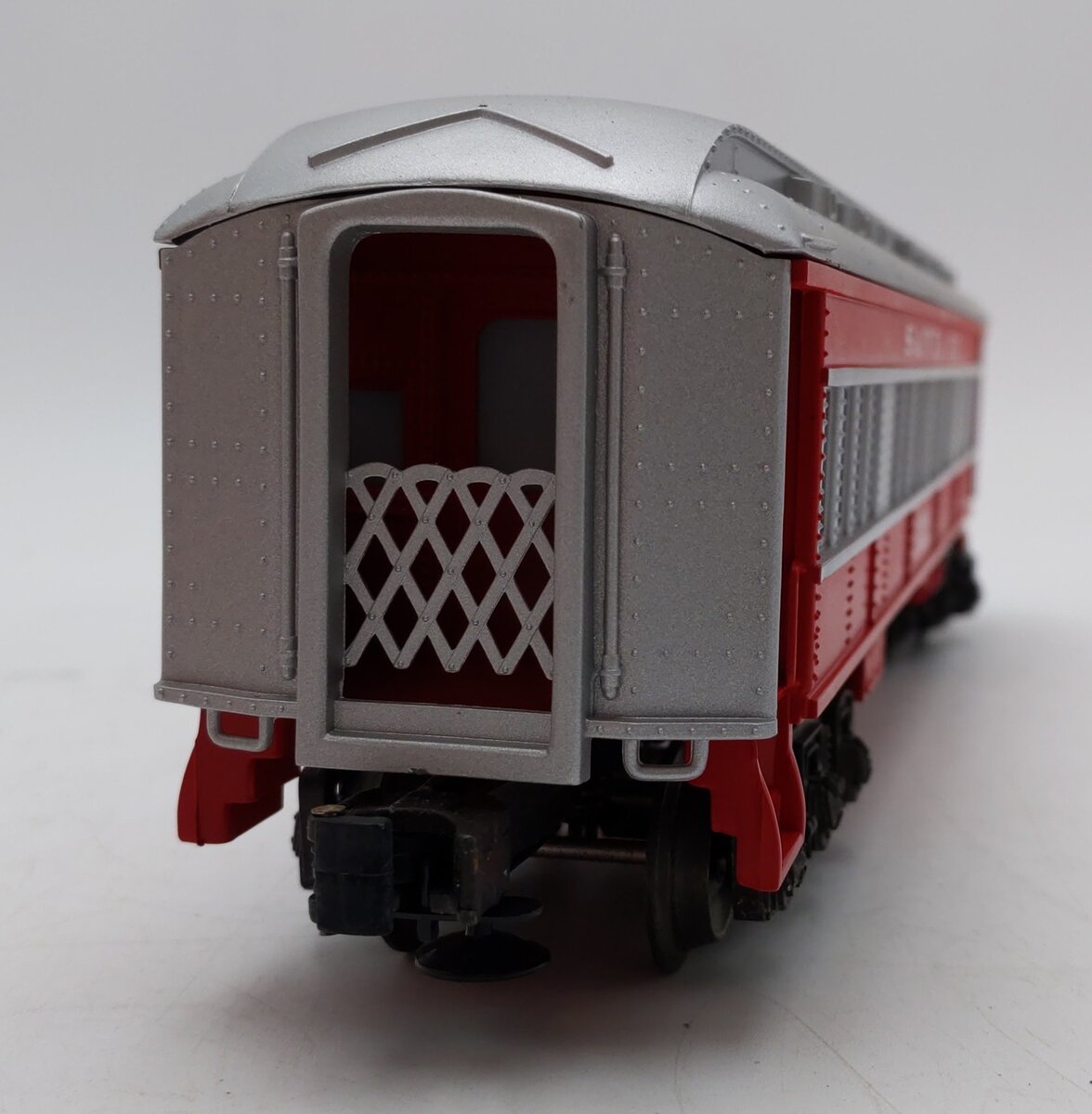 Lionel 6-29083 O Gauge AT&SF Chair Passenger Car #3040 LN/Box