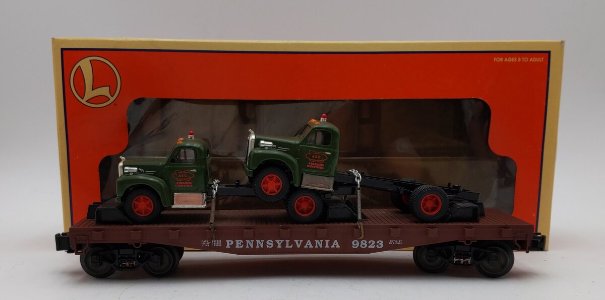 Lionel 6-17518 O Gauge Pennsylvania Flatcar with 2 Corgi Mack AEC Trucks #9823 LN/Box