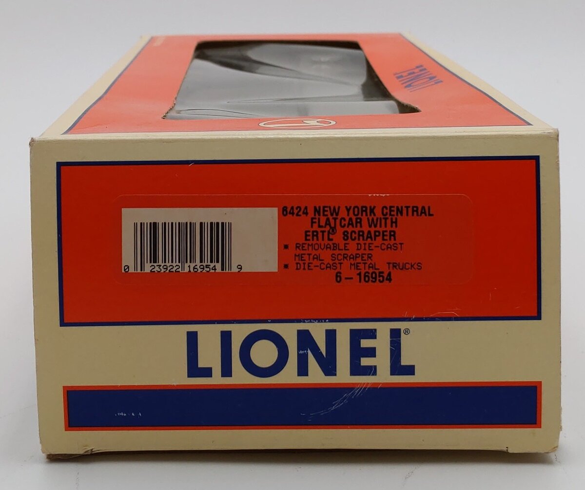Lionel 6-16954 O Gauge New York Central Flatcar with ERTL Scraper #6424 VG/Box
