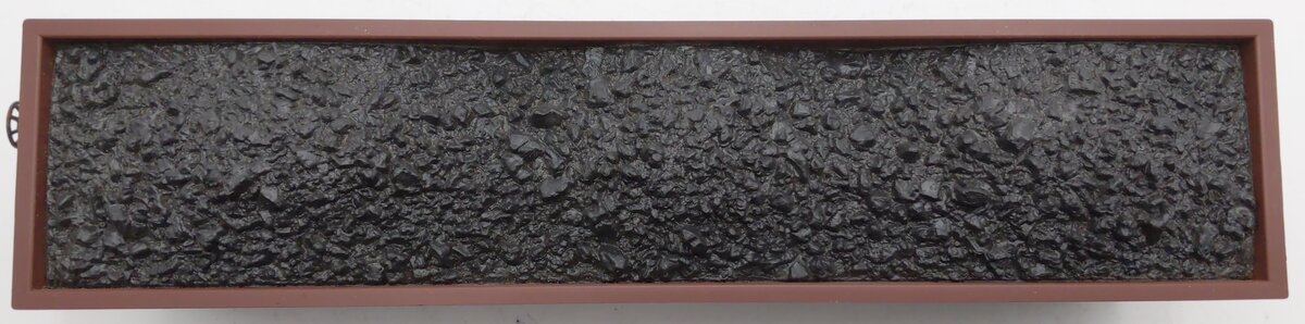 Lionel 6-17110 O Gauge Union Pacific 3-Bay Hopper #17110 with Coal Load EX/Box