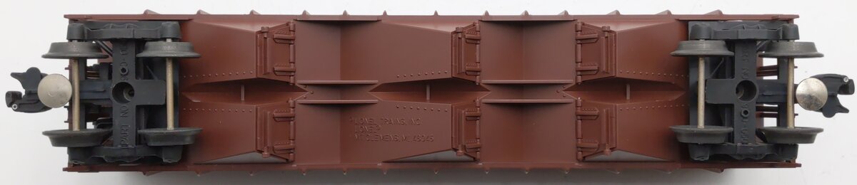 Lionel 6-17110 O Gauge Union Pacific 3-Bay Hopper #17110 with Coal Load EX/Box