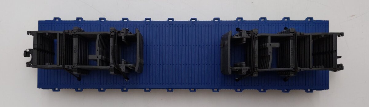 Lionel 6-17533 O Gauge Ford Trailer Train Flatcar with Auto frames LN/Box