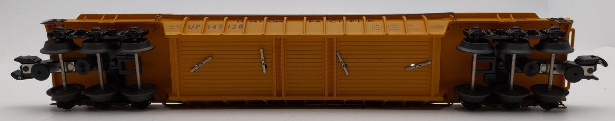 Lionel 6-39470 O Gauge Union Pacific Well Car #147128 LN/Box