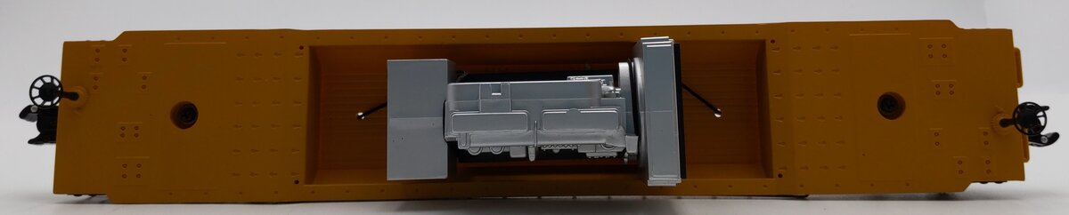 Lionel 6-39470 O Gauge Union Pacific Well Car #147128 LN/Box