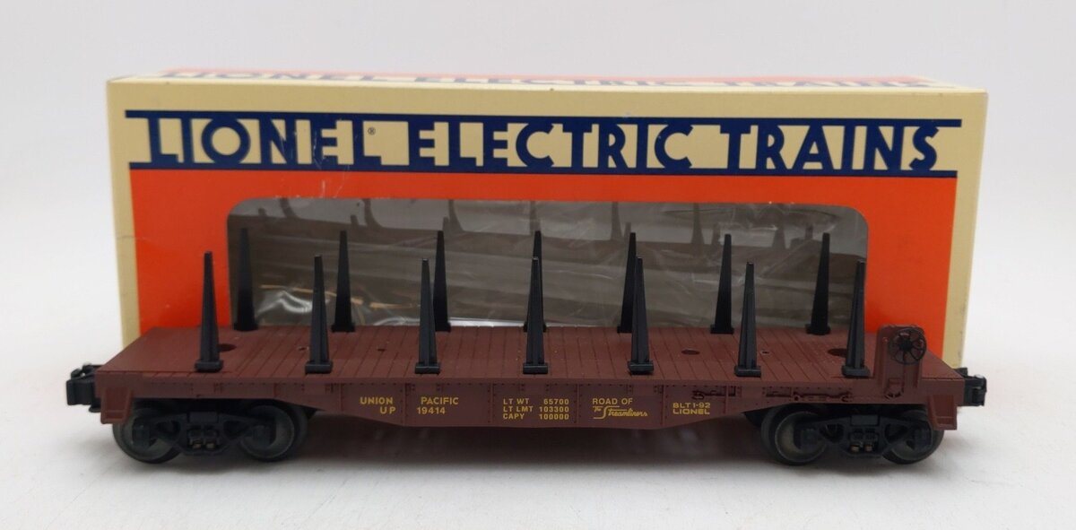 Lionel 6-19414 O Gauge Union Pacific Flatcar with Stakes LN/Box