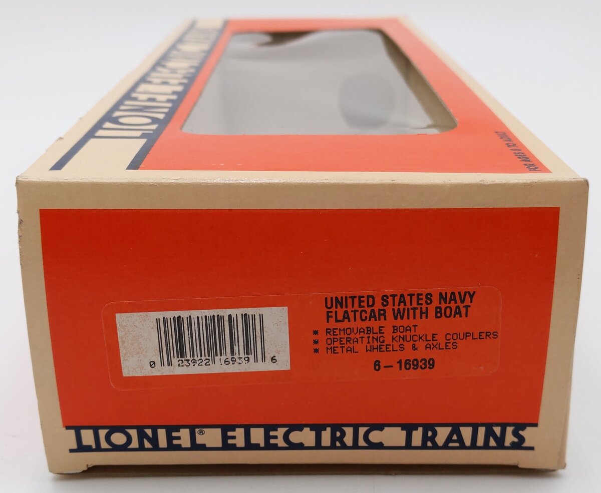 Lionel 6-16939 O Gauge United States Navy Flatcar w/ Boat #04040 EX/Box