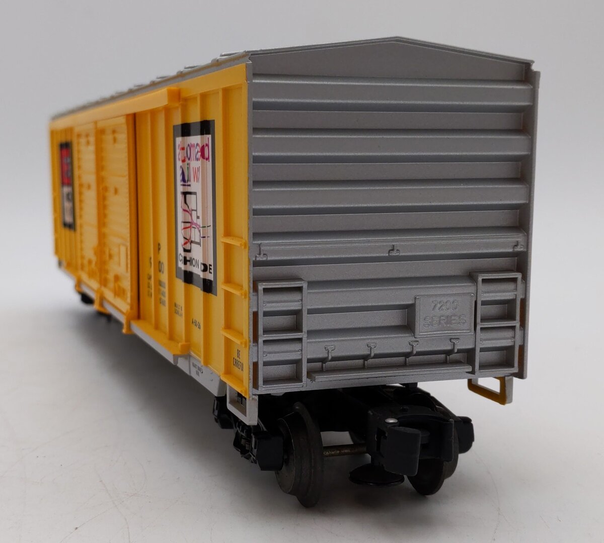 Lionel 6-17227 O Gauge Union Pacific Double Door Standard Boxcar #9200 LN/Box