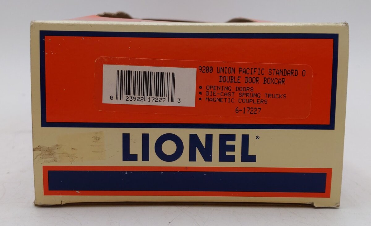 Lionel 6-17227 O Gauge Union Pacific Double Door Standard Boxcar #9200 LN/Box